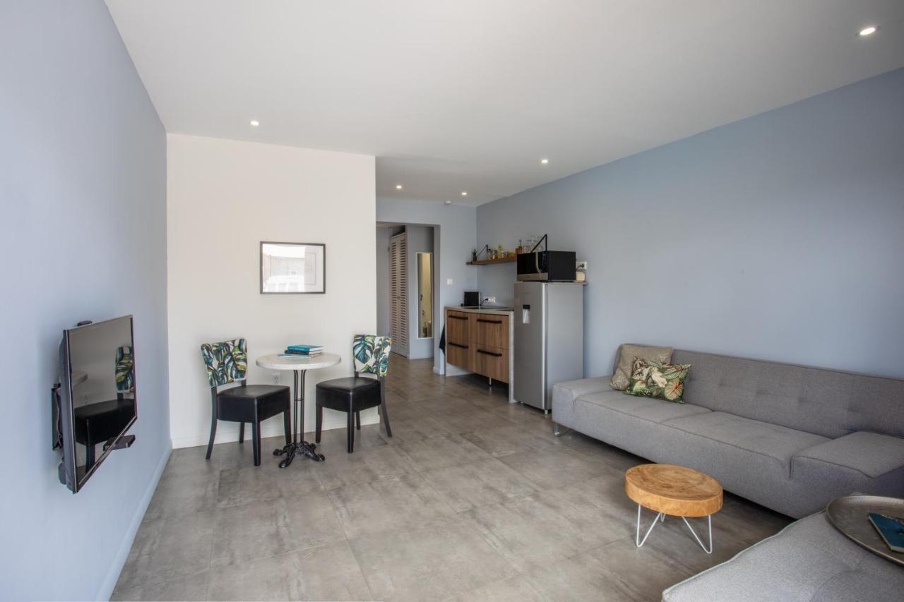 Indigo Apartments & Suites - 'Adults Only' Jan Thiel Exterior photo